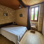 Cosy En Dordogne Entre Bergerac Et Sarlat Chez Les Couz'hôtes Du Périgord Сasa de vacaciones *