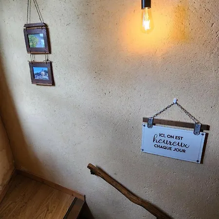 Maison En Pierre Chez Sorel Hébergement de vacances Couze-et-Saint-Front