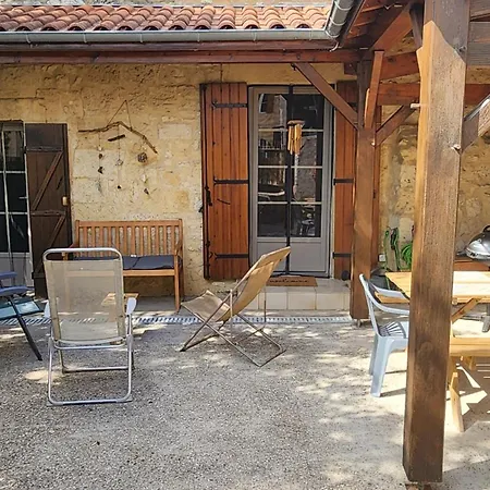 En Pierre En Dordogne Au Calme Dans Un Village Chez Sorel Holiday home Couze-et-Saint-Front