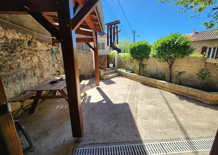 Maison En Pierre Chez Sorel 別荘