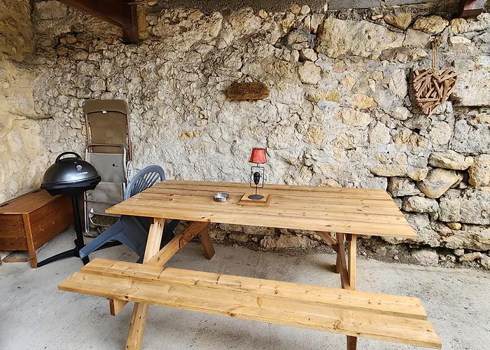 別荘 Maison En Pierre Chez Sorel Couze-et-Saint-Front